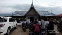 Dangau Kawa, tempat yang menikmati Kawa Daun dengan view perwawahan dan gunung Marapi yg sangat indah. Tersedia berbagai macam olahan seperti original, kawa talua, kawa jahe, kawa susu dll. harganyapun murah.
