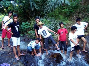 Menyusuri Eksotisme Gua Batu Hapu di Kalimantan