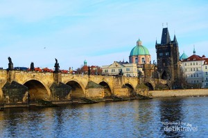 Menyusuri Indahnya Kota Klasik Praha