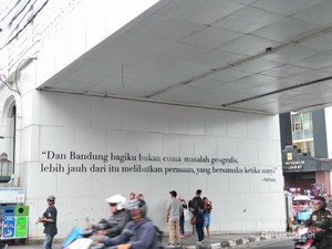 Menyusuri Jejak Cinta Dilan dan Milea