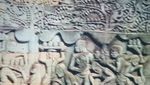 Menyusuri Lorong Waktu di Kuil Bayon Siem Reap