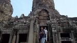 Menyusuri Lorong Waktu di Kuil Bayon Siem Reap
