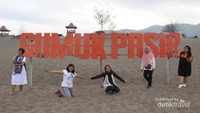 Tempat wajib foto saat ke sini.