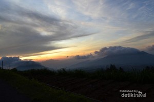 Merbabu, Keindahan yang Menjulang di Atas Langit Jawa