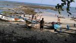 Minajaya, Pantai Berpasir Cokelat yang Cantik di Sukabumi