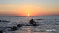 Sunrise di Pantai Bama