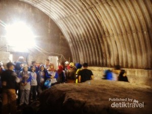 Misteri Bunker Menangis di Merapi