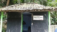 Makam Mbah Atas Angin