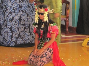 Mistis, Magis, dan Hipnosis dalam Tari Sintren Cirebon