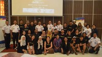 Para peserta dan panitia selepas sesi talk show