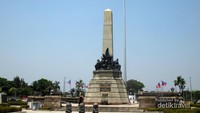 Monumen Jose Rizal di Rizal Park