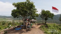 Suasana di Puncak Bukit Bendera