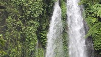Inilah air terjun Jumog yang cantik.