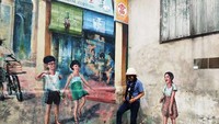 Mural Bermain lompat tali. Ehhh yang lompat itu bukan mural lho, tapi asli penulis hahahaha...