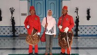 Foto bersama para pengawal keraton
