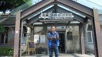 Saya berfoto di depan Takao Railway Museum