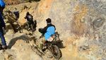 Naik Gunung Papandayan Pakai Motor, Seru Maksimal!