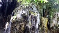 Pancuran seperti air terjun