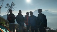 View Gunung Sindoro Sumbing dari Bismo