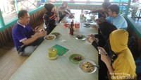 Soto Banjar dengan sate