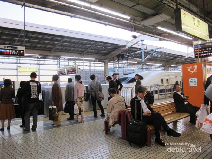 Naik Shinkansen Di Jepang Tidak Bisa Nge Charge