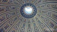 Interior kubah cupola yang mengagumkan
