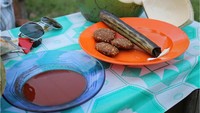Makanan khas Natuna, lempar ubi bakar dan kersan.