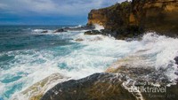 Batu karang yang ada di Pulau Natuna
