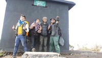 eksis sebelum turun gunung