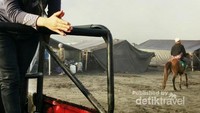 Gunung bromo yang tertutup kabut tebal