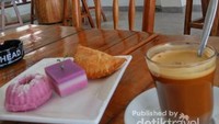Sanger Arabica dan Kudapannya