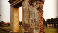 Salah satu gerbang di Kaibon