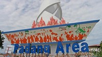Relief perjuangan masyarakat Kota Padang yang tergambar