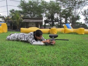 Ngabuburit di Yogya, Main Paintball Yuk!