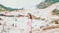 Mengintip dapur magma di Kawah SIkidang