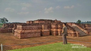 Ngabuburit yang Keren Itu, Belajar Sejarah Kerajaan di Karawang