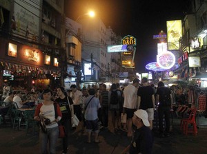 Ngaku Backpacker? Nongkrong Dulu di Khao San!