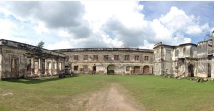 Ngawi yang Cantik Punya Benteng Instagrammable