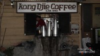 Mengamati pembuatan kopi
