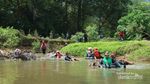 Nikmati Long Weekend dengan Tubing River