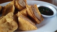 Camilan khas Pacitan. Tahu Tuna Goreng