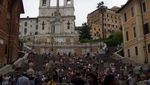 Nongkrong Sore di Piazza Spagna, Roma