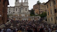 Piazza di Spagna, tempat turis dan warga Roma nongkrong sore (Fitraya/detikTravel)