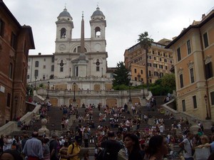 Nongkrong Sore di Piazza Spagna, Roma