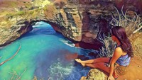 Keindahan Broken Beach dibalik kisah asal muasalnya.