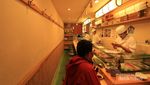 Nyam! Nikmatnya Sarapan Sashimi di Pasar Tsukiji