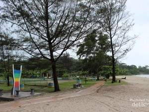 Nyiur Melambai, Pantai Cantik Tanpa Batu Granit di Belitung