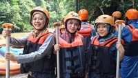 Di tepi sungai Ayung
