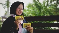 Wajib Bawa Tolak Angin Saat Sesi Foto di Pantai