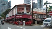 Kampong Glam Cafe, disekitaran masjid sultan.